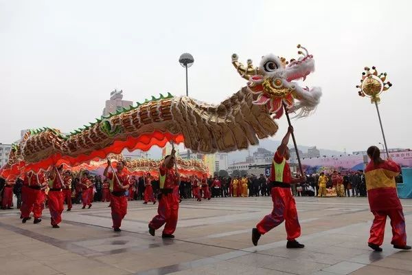 传统经济学习惯铺_传统节日民俗习惯调查_传统民俗作文